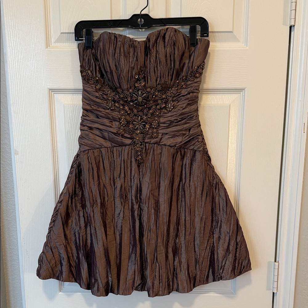 Sue Wong Chic Strapless Brown Mini Dress with Embellishments Sz 4